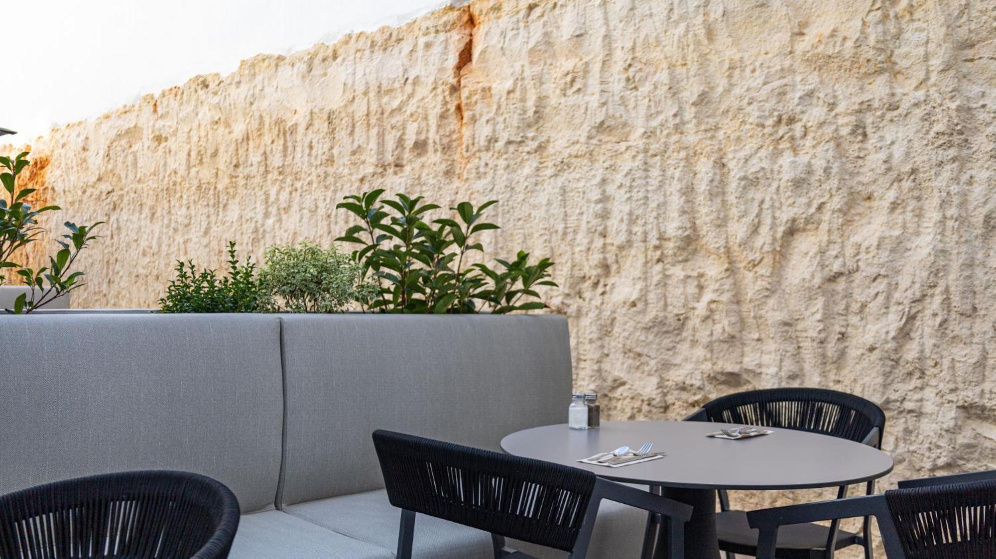 Seth Port Ciutadella Hotel Exterior photo